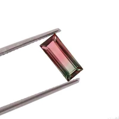 Baguette de piedras preciosas de turmalina natural color bio facetado tamaño 4x9,50 peso 1,30 Foto 1 de 3