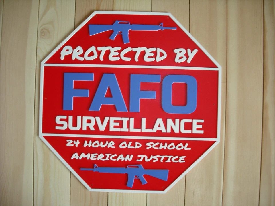 Señales divertidas sin intrusión protegidas por la vigilancia de la fafo m16 justicia americana Foto 1 de 1