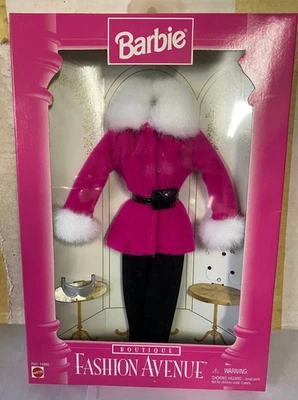 1996 Barbie Fashion Avenue abrigo de invierno con ribete de piel con botas gafas de sol 14980 Foto 1 de 4