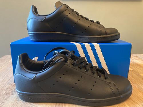 Scarpe da ginnastica Adidas Stan Smith anni 80 nere da uomo nuove di zecca taglia UK 7 5