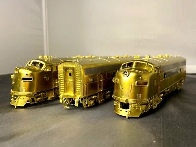 HO Scale Overland Models, Inc.  Brass  NYO&W F3 Ph II  A-B-A set  (all powered) - Image 1 of 4