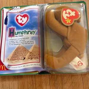 Vintage Ty Beanie Baby Humphrey the Came - Picture 1 of 5