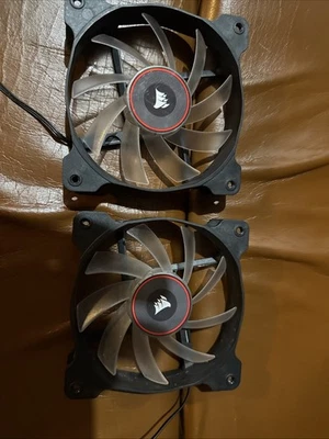 CAJA ABIERTA Corsair AF120 AF LED Series Quiet Edition 120mm Rojo LED Ventilador PC (Paquete de 2) Foto 1 de 2