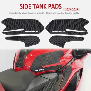 FOR Ducati PANIGALE 899 959 1199 1299 Tank Pads Fuel Tank Grip Pad Knee Traction - Picture 1 of 12
