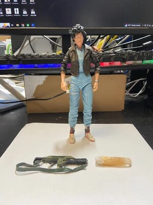 Chaqueta de bombardero Aliens LT. Ellen Ripley 2017 figura Neca suelta JC Foto 1 de 4