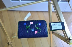 Kate Spade KJ881 In The Garden Compact Wallet Navy - Picture 1 of 10