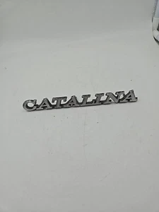 CATALINA AUTO EMBLEMA LOGO METALLO VINTAGE SOSTITUIRE LETTERE RESTAURO - Foto 1 di 11