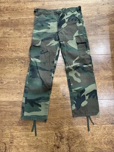 Khaki camo cargo pants with adjustable waist and drawstring leg bottoms - Picture 1 of 7