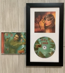 Taylor Swift The Life Of A Showgirl Signed CD Framed Photo 1 With CD Case - Picture 1 of 1