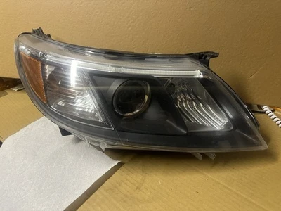 2008 to 2011 Saab 9-3 Passenger Side RH Headlight Xenon  HID OEM - Image 1 of 4