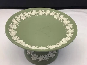 Wedgwood Green Jasperware Small Comport - Bild 1 von 5