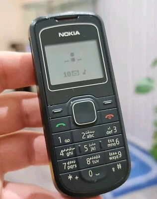 Nokia 1202 Classic (Unlocked) Mobile Phone Excellent Condition With Charger - Image 1 of 4