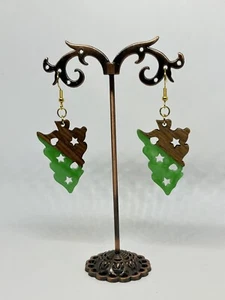 Green Upside Down Christmas Tree Earrings Xmas Gift Wood Resin Unusual Fun Eco - Picture 1 of 4