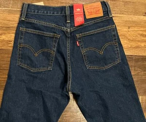 NWT WOMEN'S LEVI JEANS Size 26x25 Wedgie Tapered Leg High Rise Premium Blue $98 - Picture 1 of 6