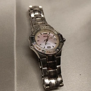 Seiko Coutura Damenuhr 26 mm rosa MOP Zifferblatt Diamant Akzent Lünette 7N82-0CG0 - Bild 1 von 8