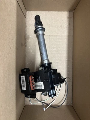 Mercruiser Marine 5.7L Distributor SAE J1171 And Module - Image 1 of 3