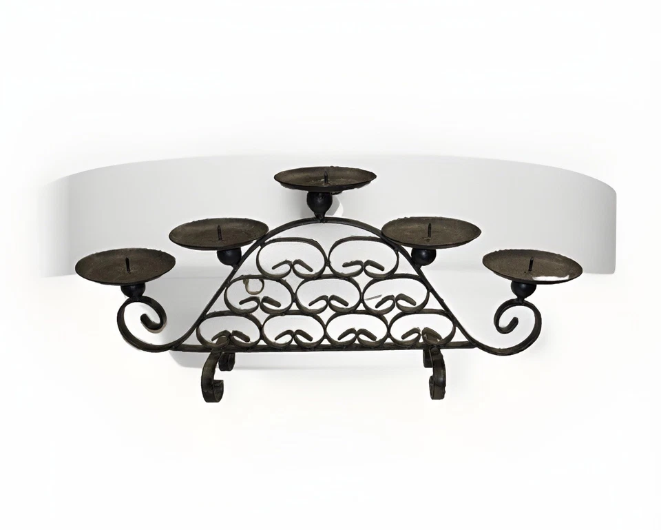 Candelabro negro de hierro forjado tiene capacidad para cinco hermosos pergaminos de trabajo vintage usado Foto 1 de 4