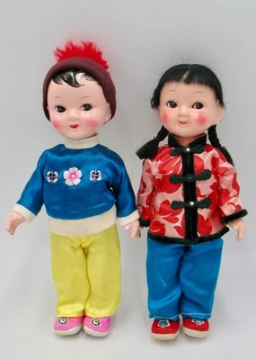 Muñecas chinas de niño y niña de composición vintage Foto 1 de 2