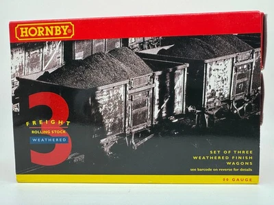 Hornby R6156 Set of Three Weathered Plank Wagons BOXED NEW OO Gauge - Image 1 of 4