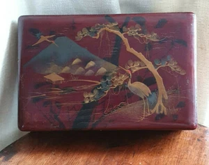 Japanese red lacquer box - Picture 1 of 8