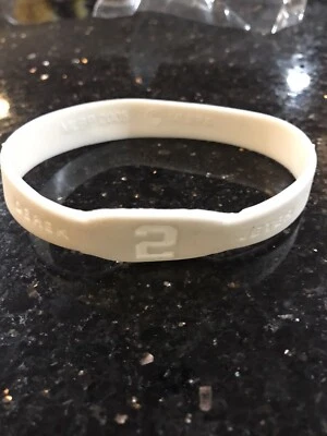 New York Yankees Derek Jeter #2 Daily news silicone wristband...Hall of Fame - Image 1 of 4