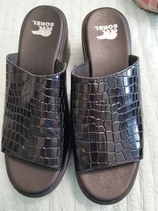 Sorel Womens Black Leather Croc Pattern JOANIE Platform Heel Sandals 9 NEW NWOB - Picture 1 of 10