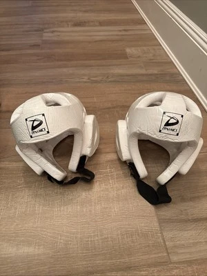 Casco protector para artes marciales Foto 1 de 4