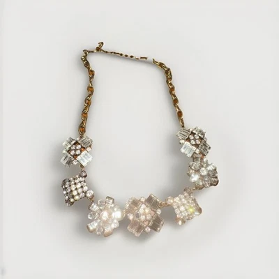 J.Crew кристалл заявление ожерелье цветок кластер со стразами нагрудник золотистый тон Y2K - Изображение 1 из 4