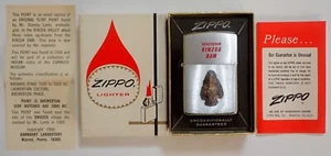 VINTAGE UNFIRED 1966 ZIPPO LIGHTER KINZUA DAM SOUVENIR APPLIED CAST ARROWHEAD - Picture 1 of 24