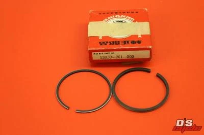 ANILLOS HONDA C200 CA200 CT200 0,25 1er gran tamaño INCOMPLETO #13020-201-000 NUEVO DE STOCK  Foto 1 de 4