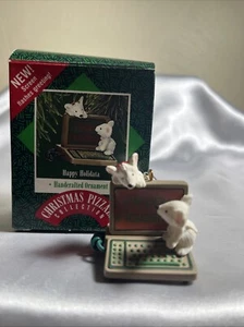 VINTAGE 1987 HALLMARK KEEPSAKE HAPPY HOLIDATA ORNAMENT - Picture 1 of 6