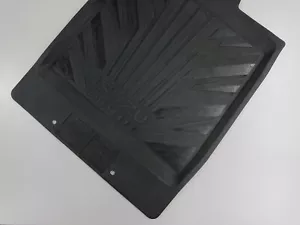 New genuine Isuzu DMAX or MU-X rubber mats 2012-2020 - FRONT PAIR - Picture 1 of 5