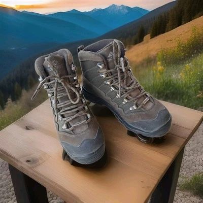 Montrail Gentrax Goretex Hiking Boots Women Size 6 Leather / Synthetic  - Image 1 of 4