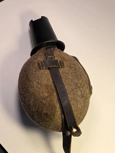 Vintage WWII Ära German Military Canteen Feldflasche mit Wollfilzbezug Leder - Bild 1 von 14