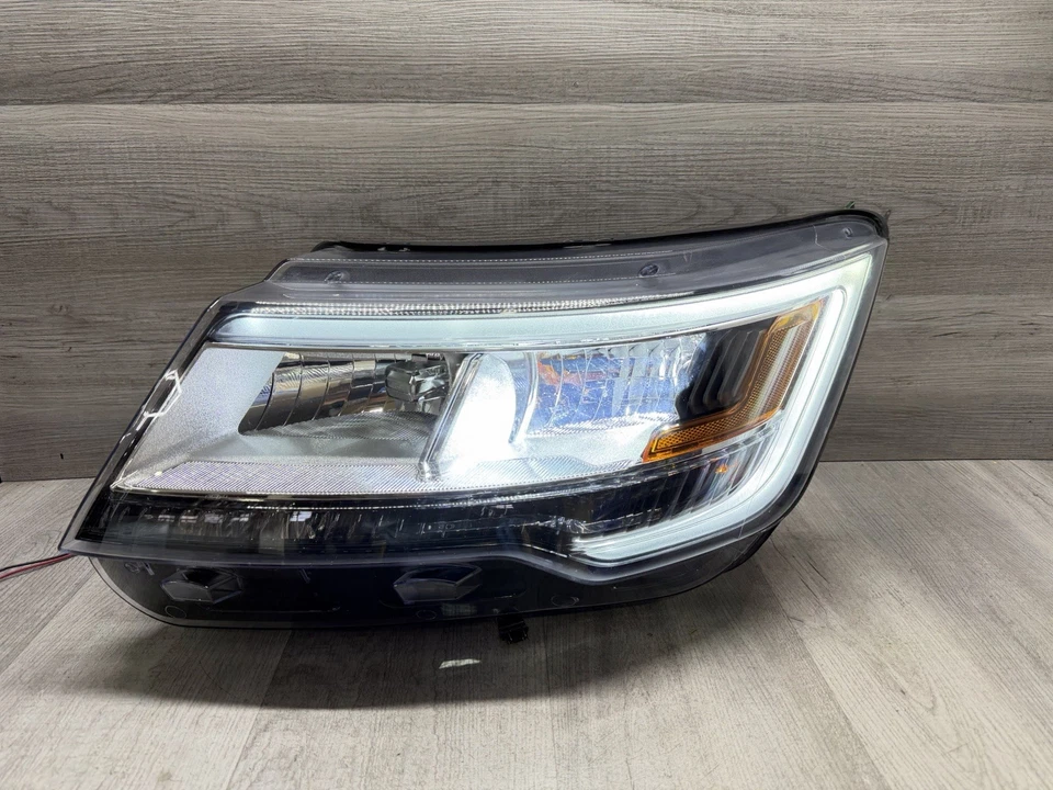 2016-2019 OEM Ford Explorer LED Headlight LH Left Driver Chrome Tab Damage ((55) - Image 1 of 4