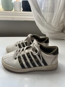 Camo K-Swiss Children’s Shoes Size 11 - Pre Owned Condition - See Photos  - Picture 1 of 8