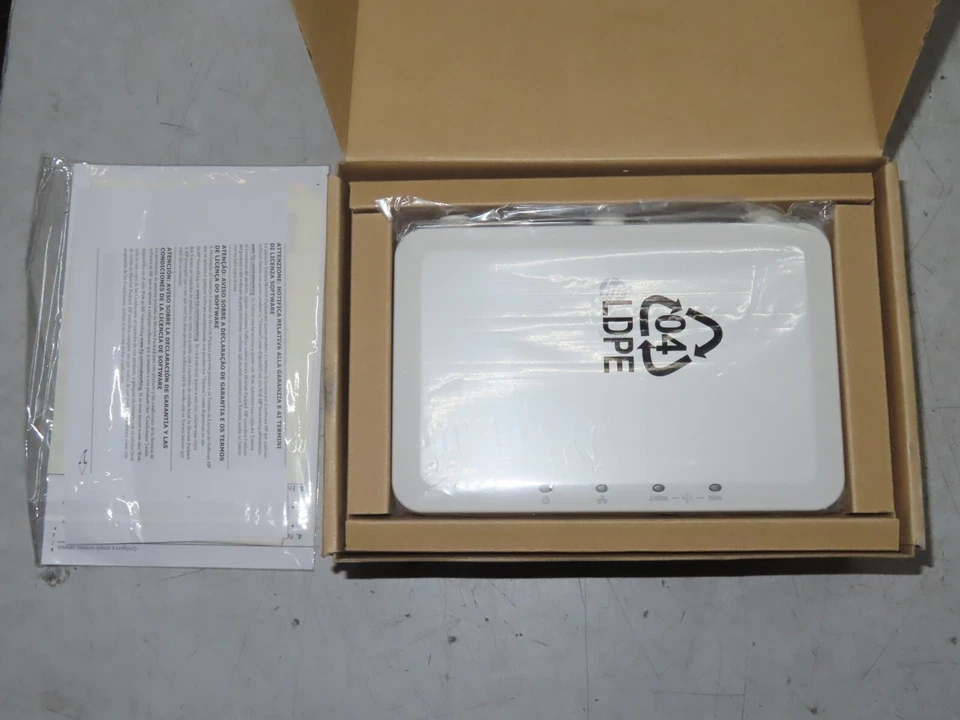 NEW HP J9467A V-M200 Single Radio Dual Band Access Point w/ Power & Antennas  - Image 1 of 3