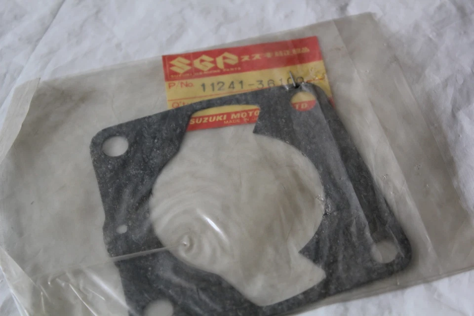 JUNTA BASE CILINDRO SUZUKI GT185 GT 185 ORIGINAL OEM 1973-1977 Foto 1 de 1