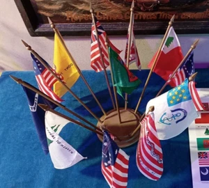 Historische Original Flaggen der Vereinigten Staaten von Amerika in Miniatur - Bild 1 von 9