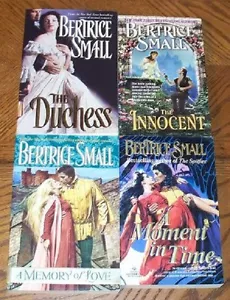 LOT Bertrice Small TPB A MEMORY OF LOVE MOMENT IN TIME THE INNOCENT DUCHESS - Foto 1 di 1