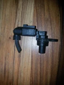 Volkswagen Golf 1998 Camshaft Position Sensor 036907601D, #39580-30 - Picture 1 of 1