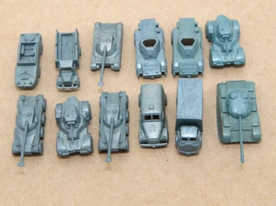 Lote de 12 vehículos militares de plástico azul MPC de colección URSS vehículos franceses GB Foto 1 de 4