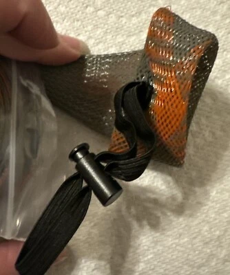 Capa protetora para vara de pesca com cordão - Imagem 1 de 4