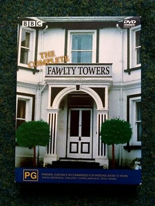 THE COMPLETE FAWLTY TOWERS – DVD, 3-DISC BOX SET - R-4- LIKE NEW FREE POSTAGE - Picture 1 of 2