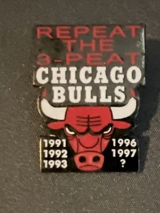 1990’s Chicago Bulls Pin Repeat The 3-Peat - Picture 1 of 1