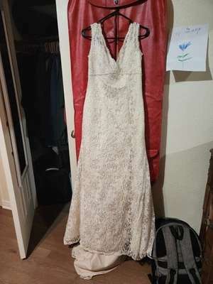 Davids Bridal Style T9612 Ivory/champagne Sheath Wedding Dress Size 10 - Image 1 of 4