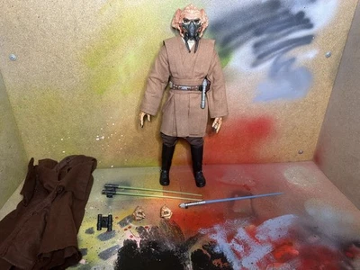 Figura de acción Sideshow Collectibles Star Wars Plo Koon Foto 1 de 2