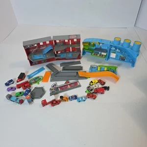 Micro Machines Transforming Playset - Micro Combo + 20 cars! - Picture 1 of 14