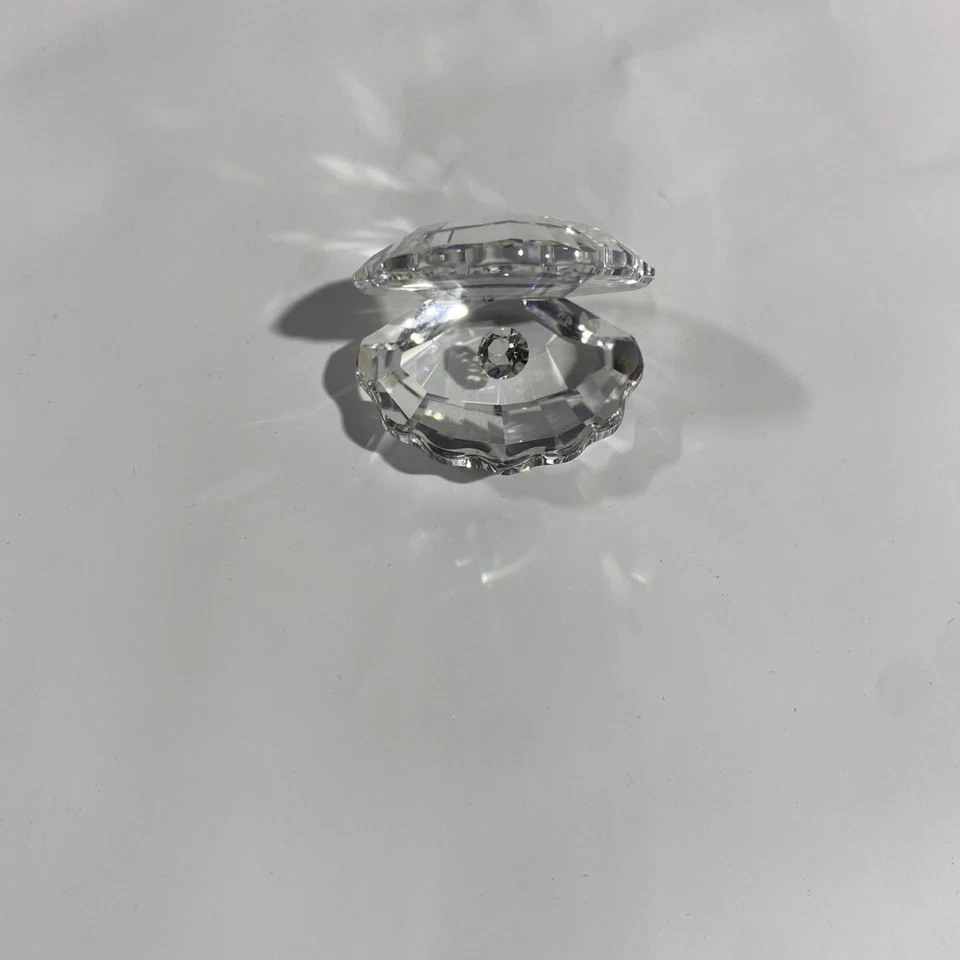 Swarovski Crystal Oyster Shell Crystal Gem Pearl Swan Mark 1” Retired - Image 1 of 4