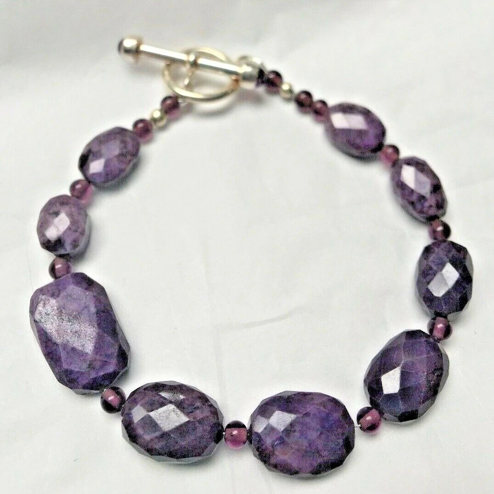 Natural Purple Sugilite Amethyst Bracelet High quality stones - Image 1 of 4